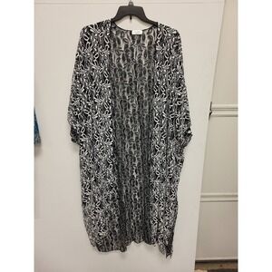 FRUMOS Kimono Black White Floral Lace USA Made Shrug Cover Up Unspecified Size‎